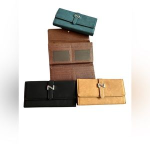 Silver Cutout Buckle Style Faux Leather Wallet Clutch